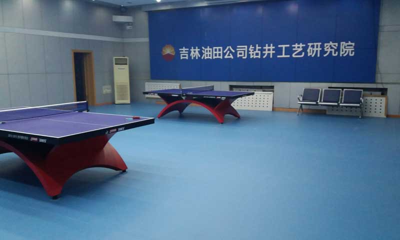 使用乒乓球運動地板有哪些好處？